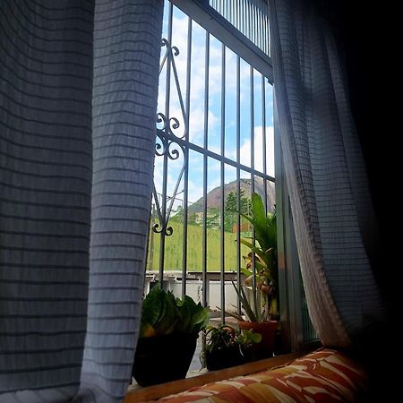 Quarto Tranquilo E Familiar No Leblon - Quiet Family Room In Leblon Рио де Жанейро Екстериор снимка